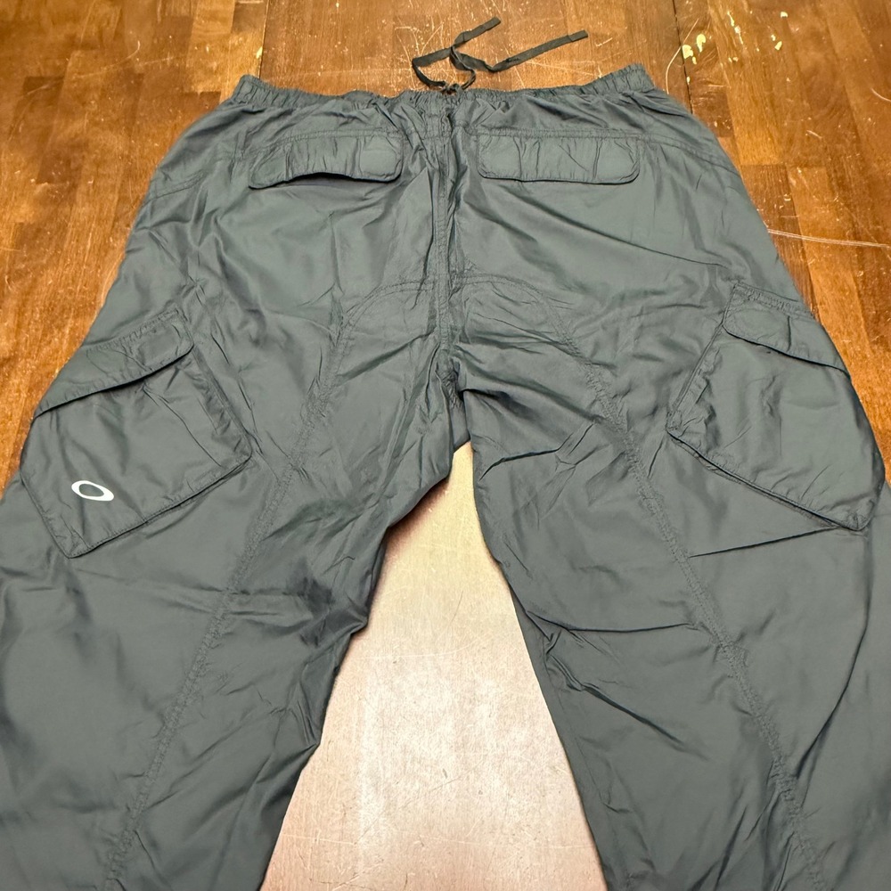 Oakley Cargo Windbreaker Pants Men XXL Black Y2K Techwear Wide Leg Utility